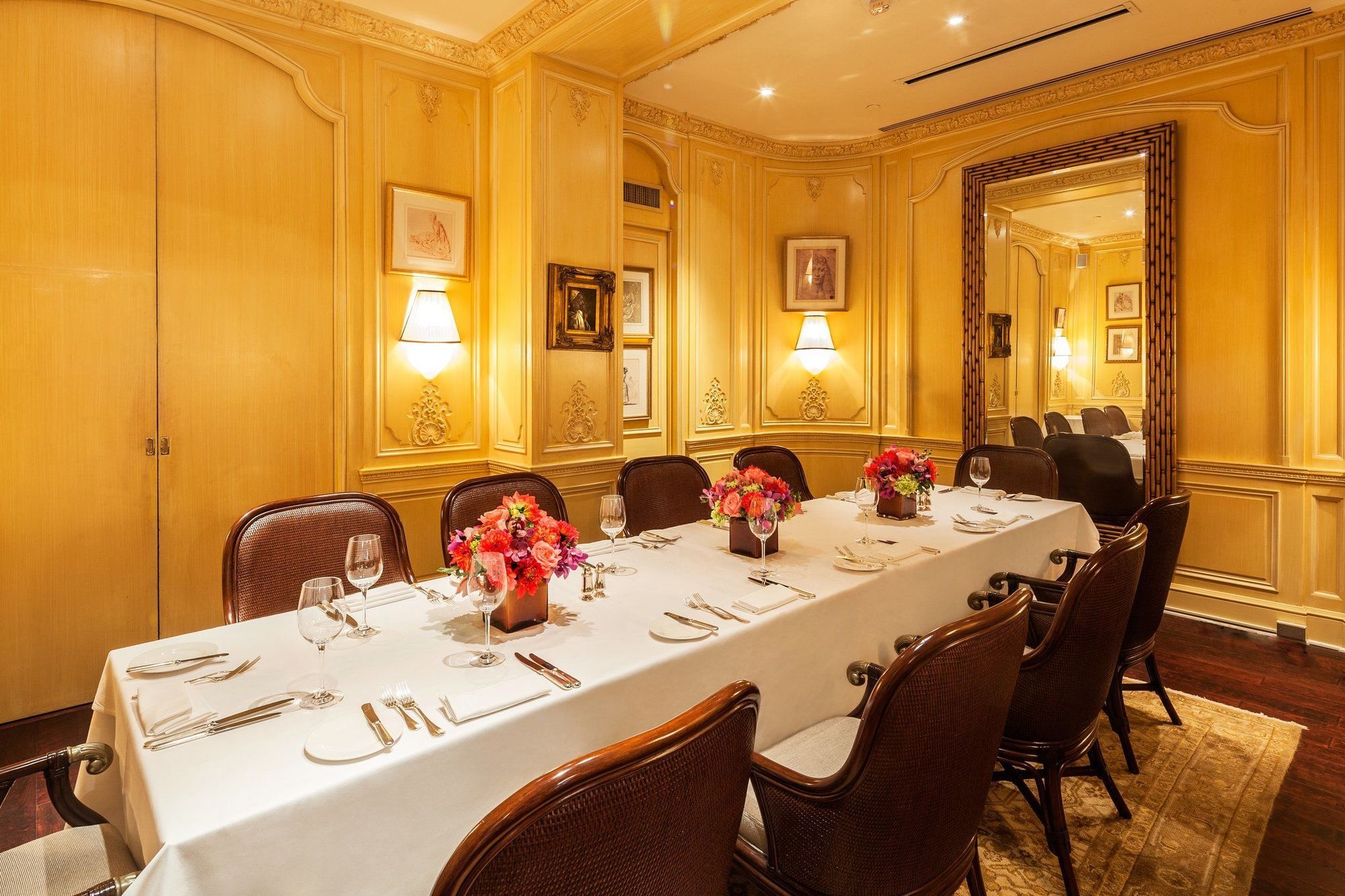 Hotel Plaza Athenee New York Restaurant foto